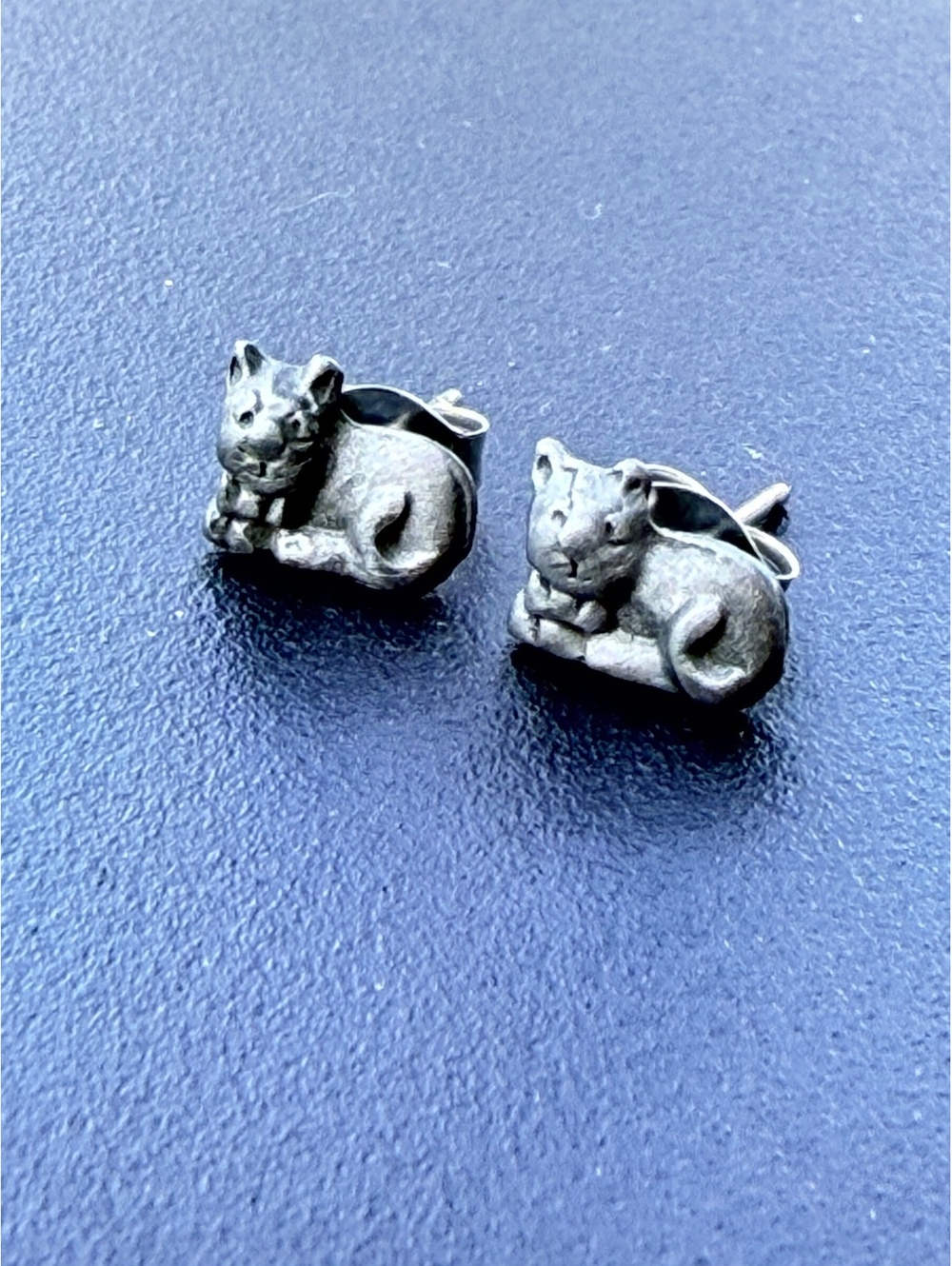 Vintage Pewter Cat Brooch & Earrings Demi Parure Set - Picture 3 of 4